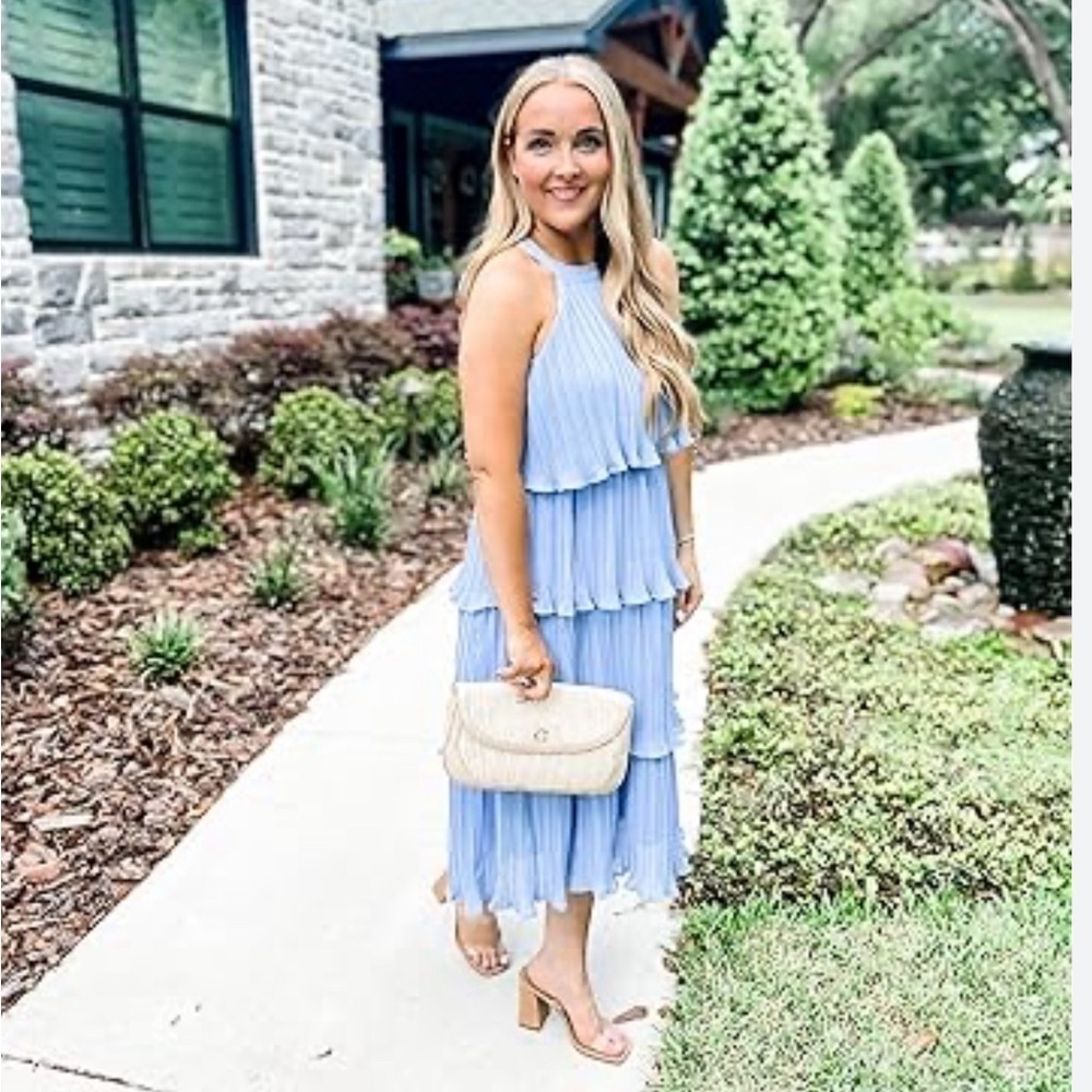 Sleeveless Tiered Pleated Midi Dress in Light Blue - Women